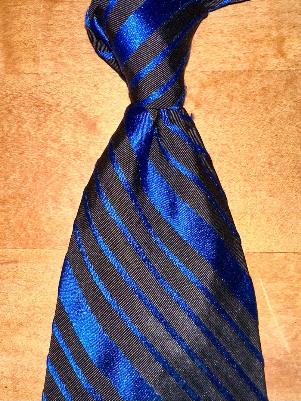 Donna Karan couture vintage tie like new